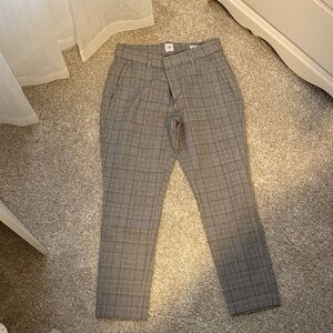 Gap women’s Gray plaid pants